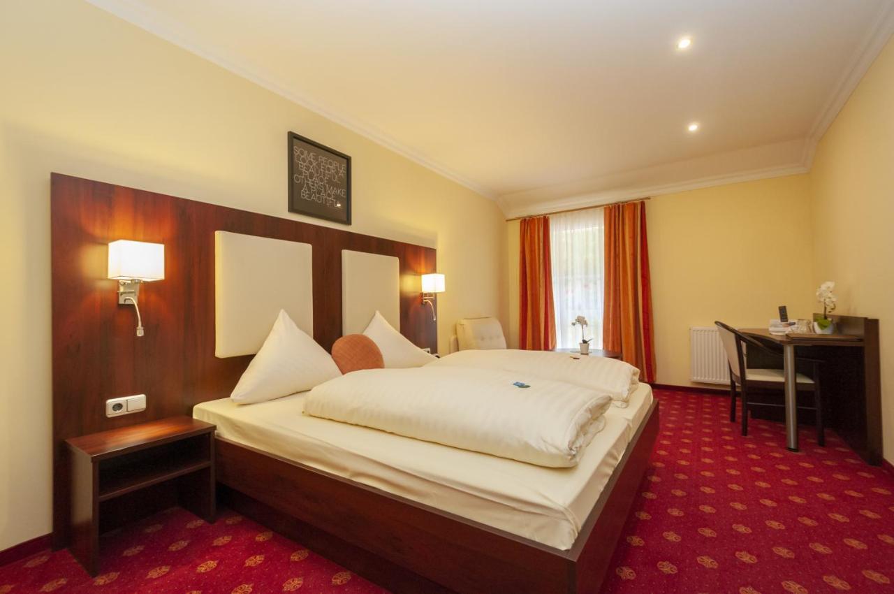 Hotel Gruene Tanne Гамбург Экстерьер фото