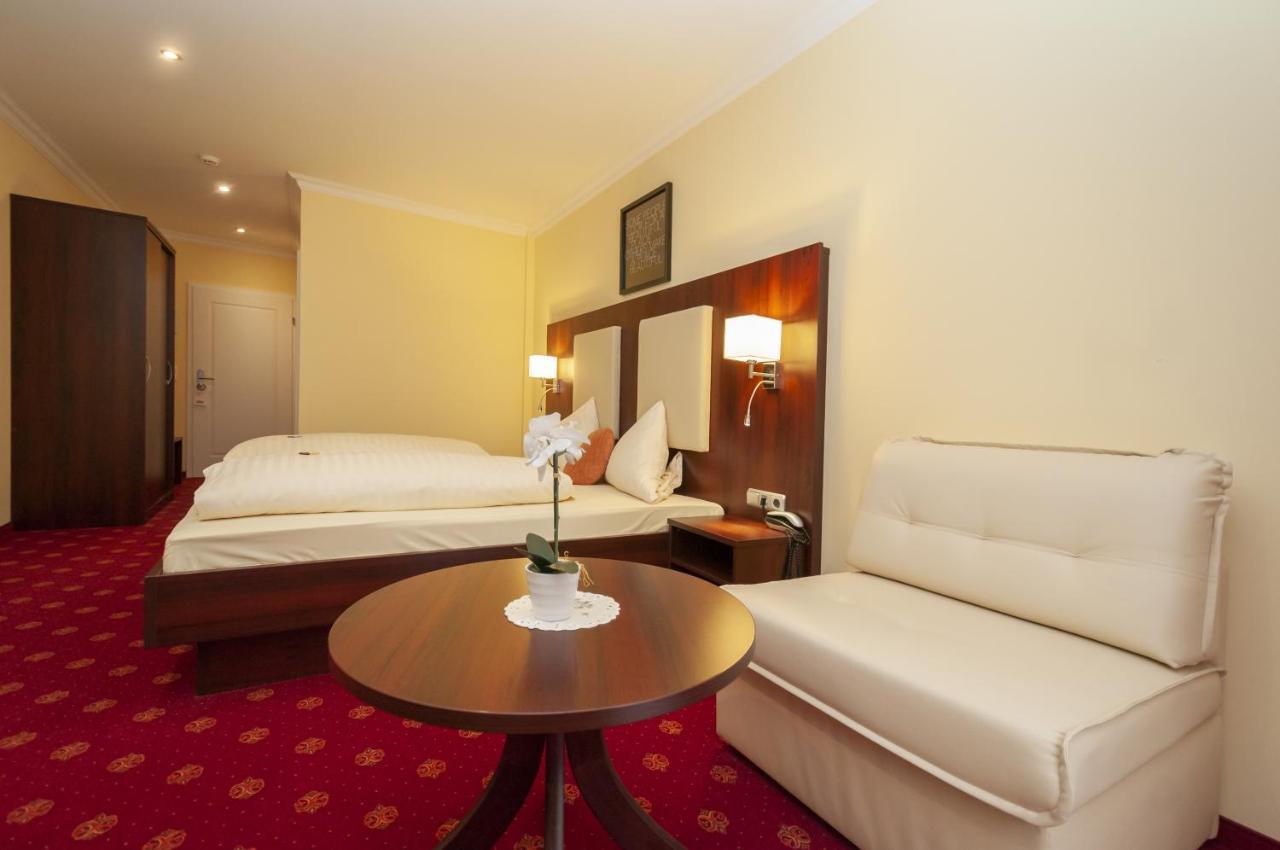 Hotel Gruene Tanne Гамбург Экстерьер фото