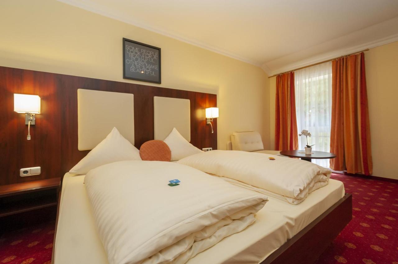 Hotel Gruene Tanne Гамбург Экстерьер фото