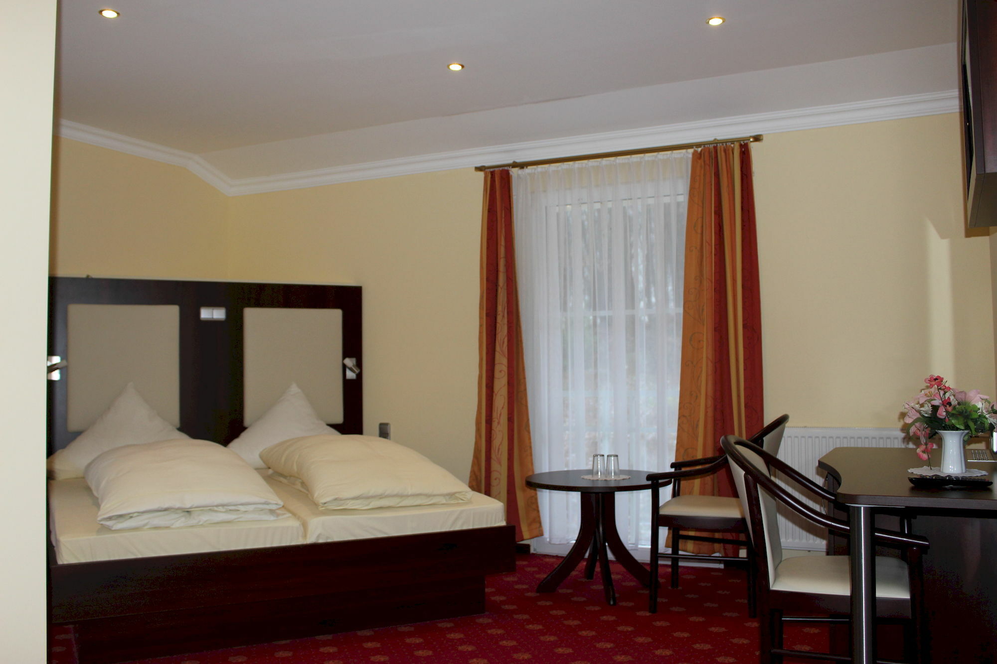 Hotel Gruene Tanne Гамбург Экстерьер фото